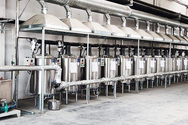 Дәл құюдағы қиындықтарды жеңу: құн, сапа және жеткізу тізбегінің тұрақтылығы